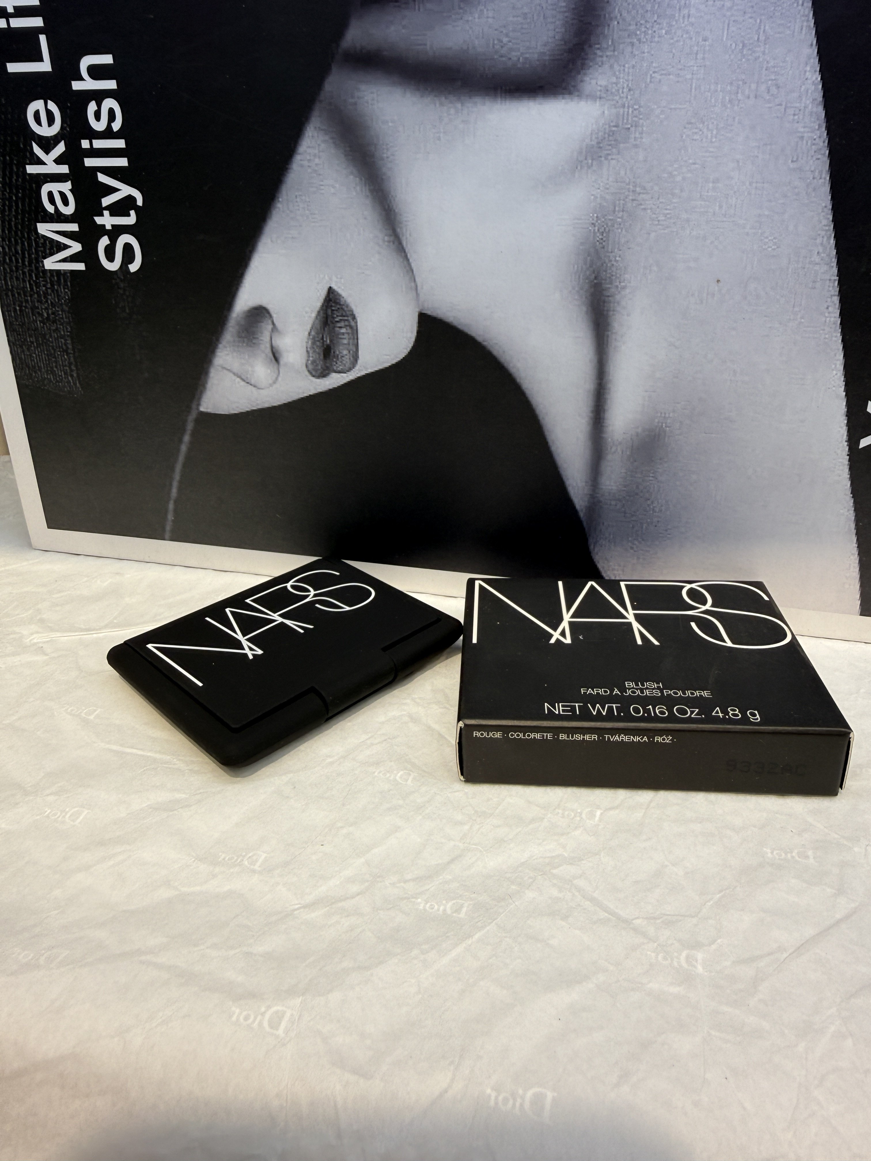 nars泰姬陵腮红巨折粉饼