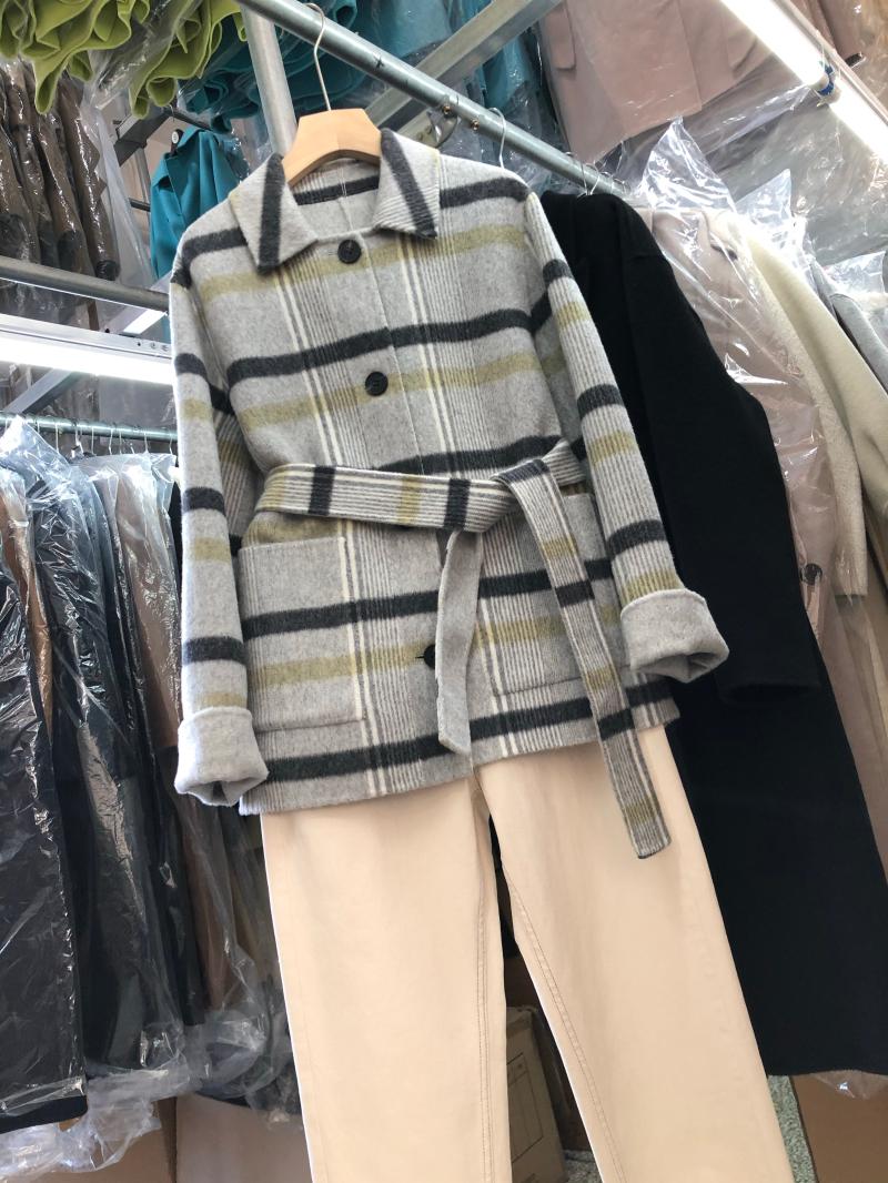 立体格子双面羊毛大衣女短款25年新款高端时尚单排扣腰带毛呢外套