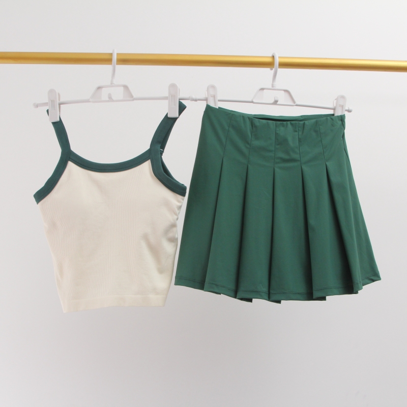 网球服套装女运动上衣带胸垫透气速干跑步瑜伽出街时尚百褶网球裙