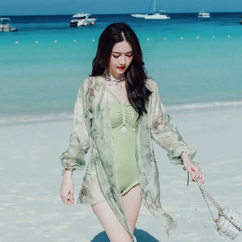 亦美珊连体泳衣女高级感两件套长袖显瘦2024年新款爆款海边泡温泉