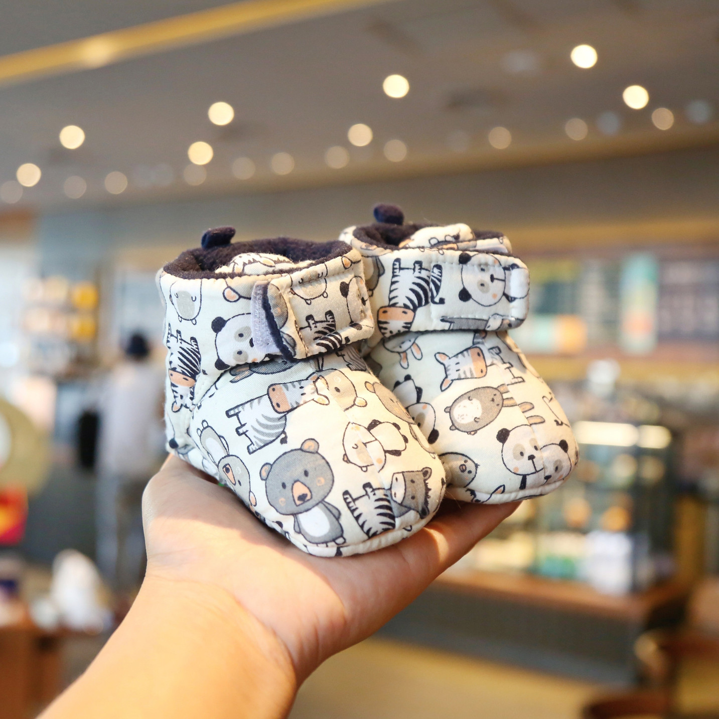 冬季新生婴儿加绒不掉鞋