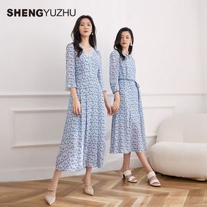 声雨竹官方旗舰店2026年春夏新款蓝白花色连衣裙早春新中式女孩