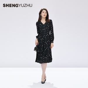 声雨竹官方旗舰店新款女士连衣裙商场同款收腰中长裙子高级感