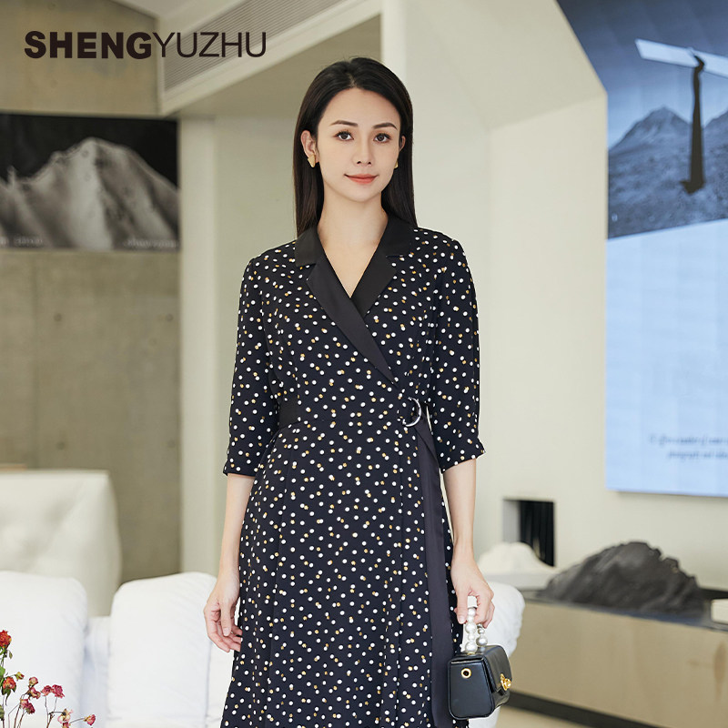 声雨竹官方旗舰店春季优雅风波点连衣裙女西装领七分袖A字裙显瘦