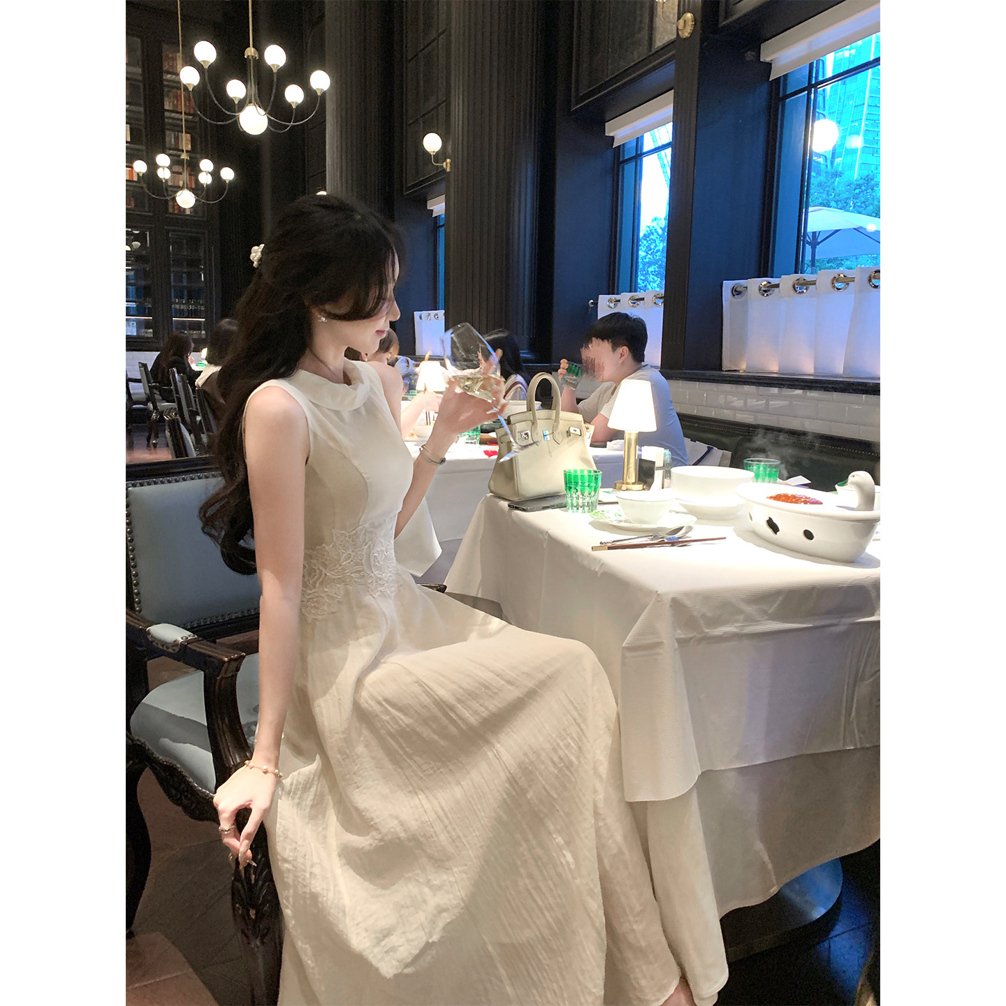 韩语琳 法式温柔风连衣裙杏色无袖收腰显瘦高级气质长裙