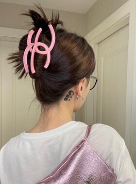 双C大号抓夹女简约气质后脑勺盘发鲨鱼夹发量多发夹级感发卡潮酷