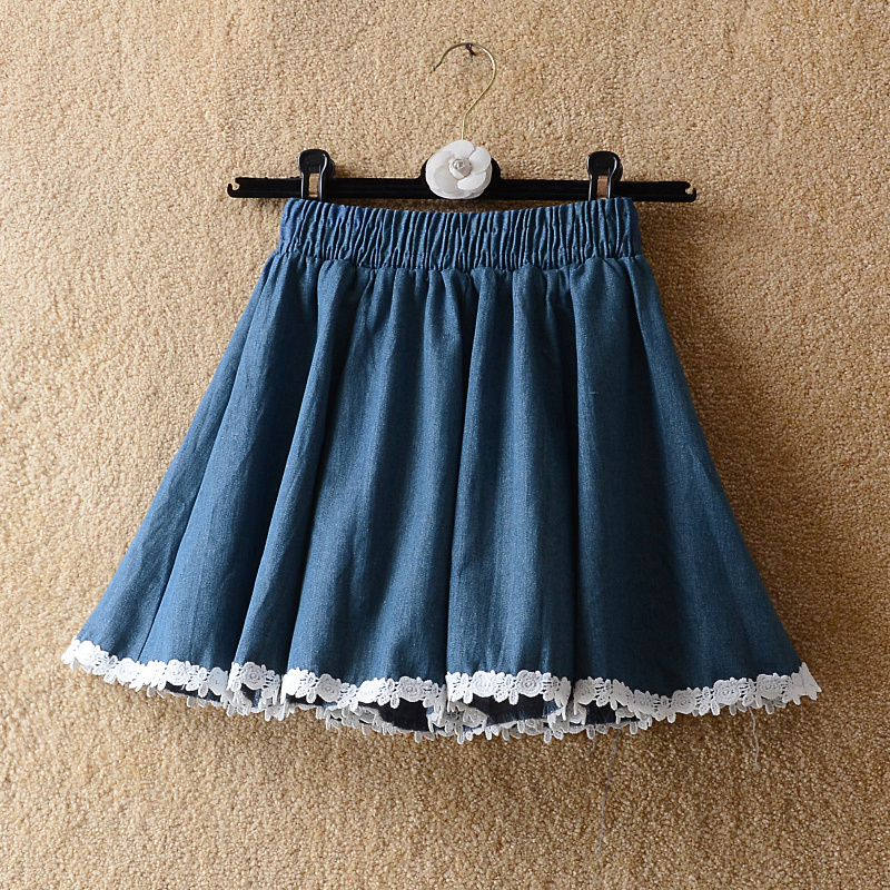 甜美风花边拼接防走光牛仔短裙