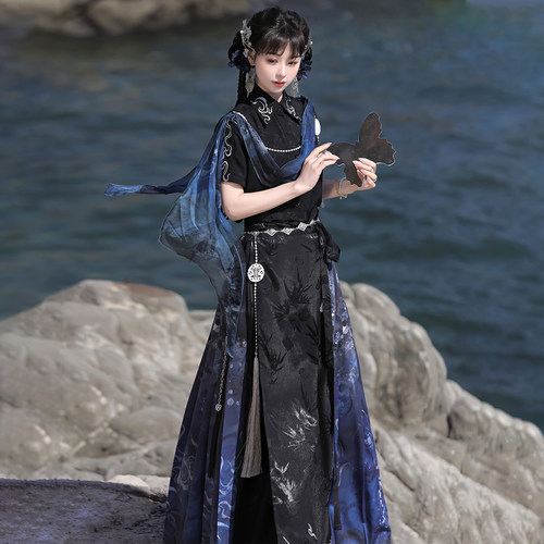 异域风汉服短袖马面裙套装