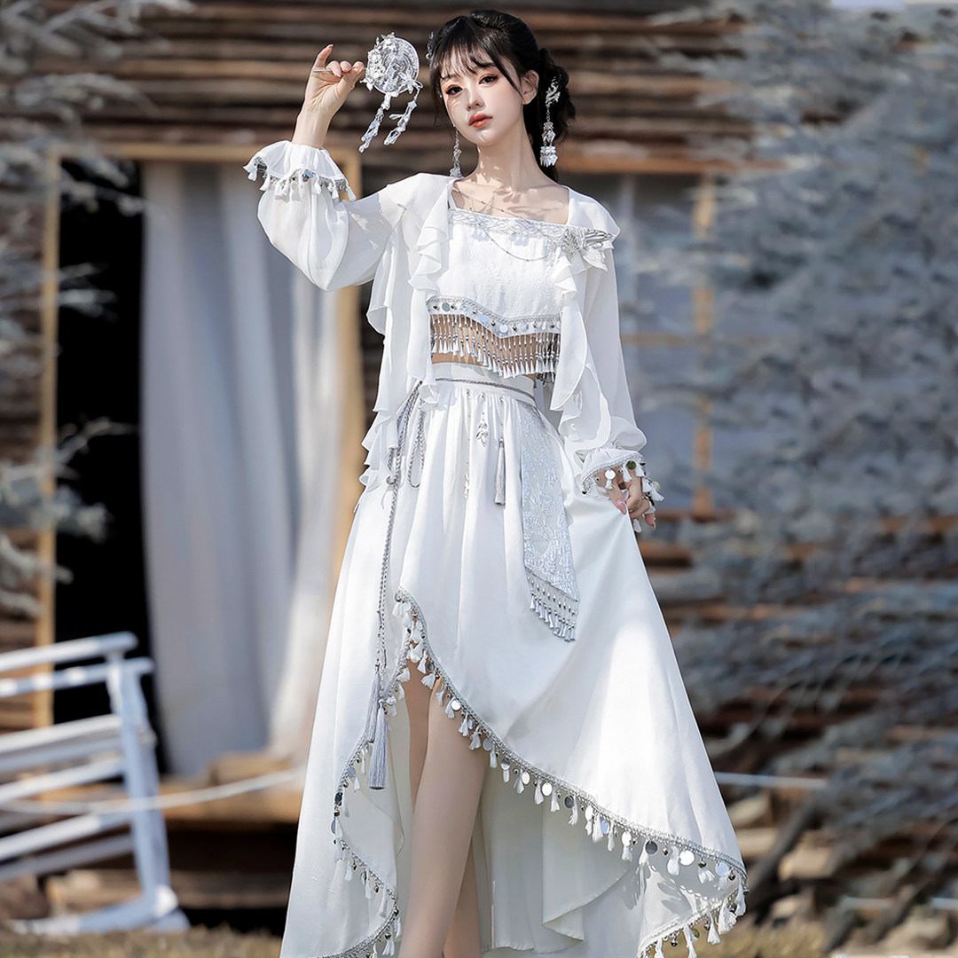 白色新中式仙气汉服套装图片