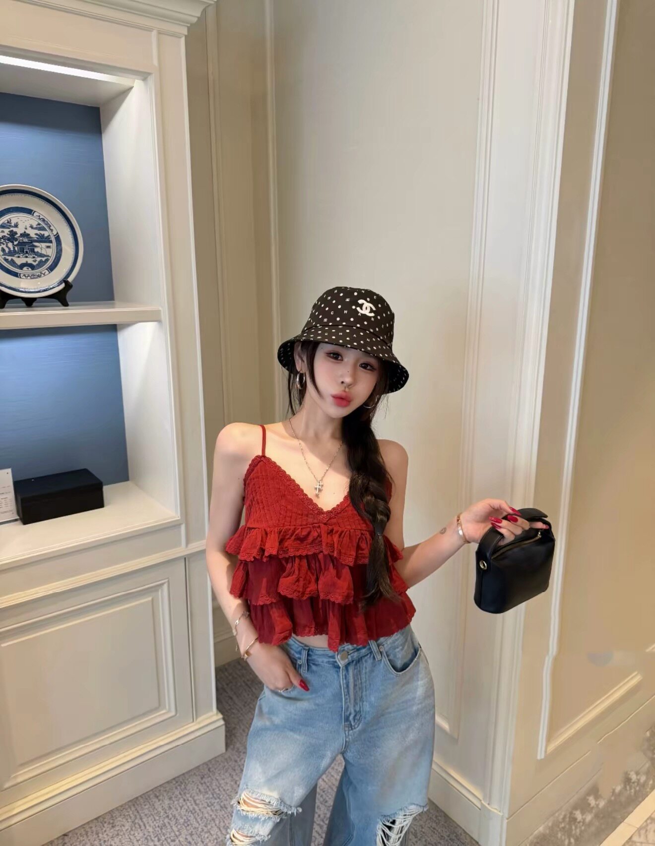 Miss家 2026夏季韩版时尚百搭显瘦红色荷叶边吊带蕾丝拼接背心女