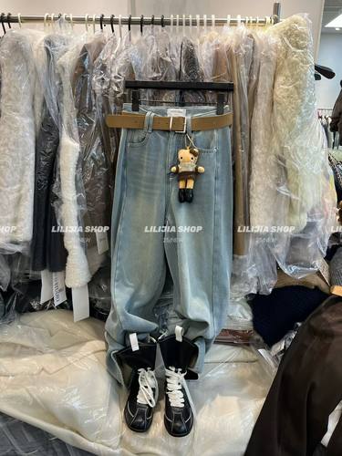 Miss家 韩国2025秋冬韩版时尚百搭宽松显瘦高腰加绒直筒牛仔裤女