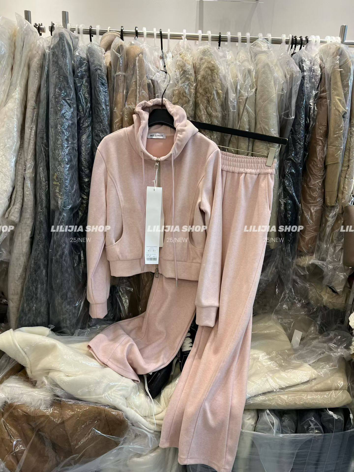 Miss家 韩版连帽卫衣女套装2025冬松紧高腰显瘦阔腿裤长裤