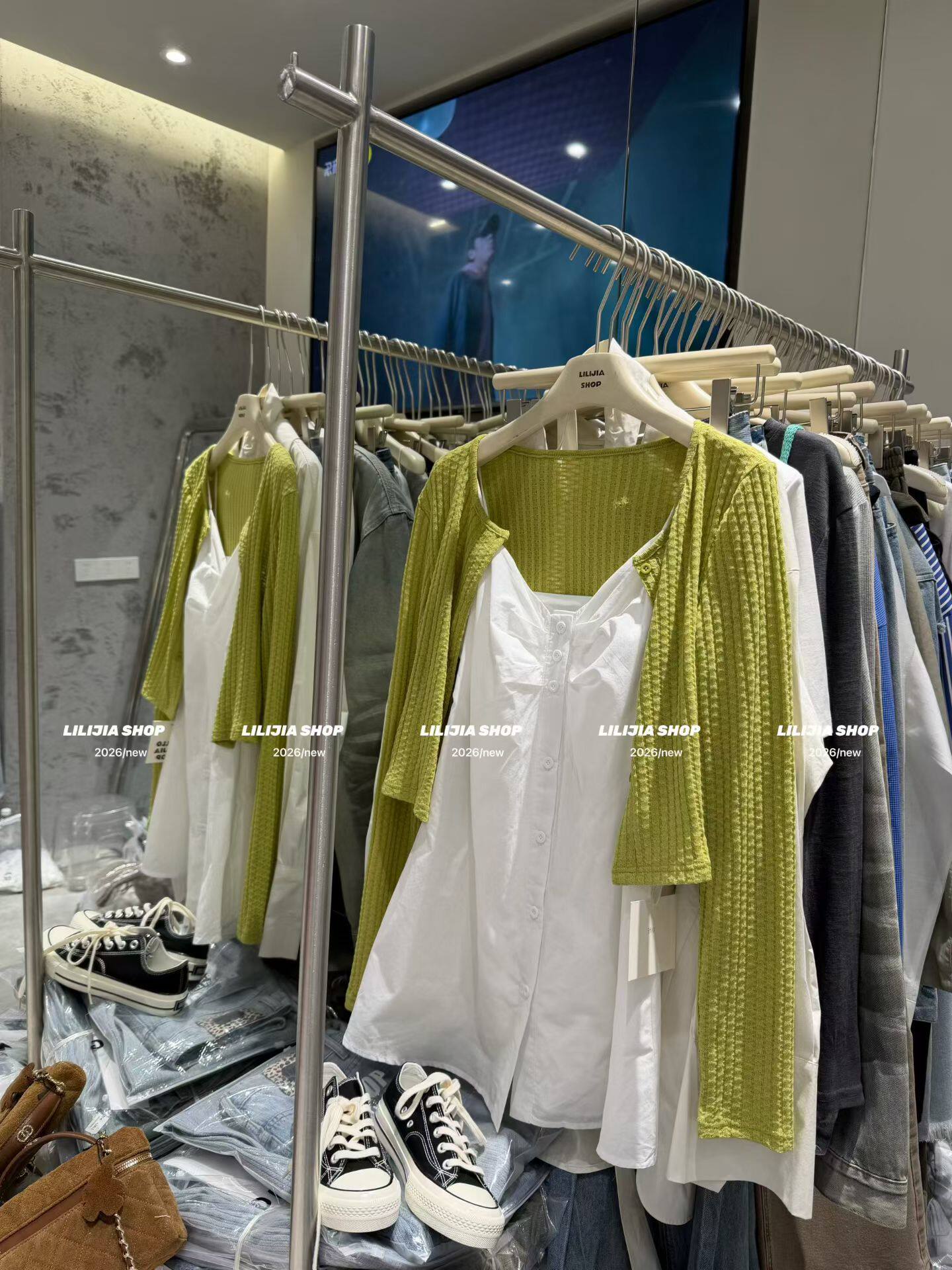 Miss家 2026新款韩版时尚百搭显瘦吊带背心裙+开衫两件套套装女