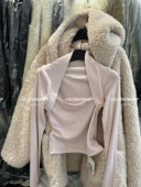 女2025秋冬新款 Miss家 打底衫 气质显瘦坎肩设计感方领内搭上衣女