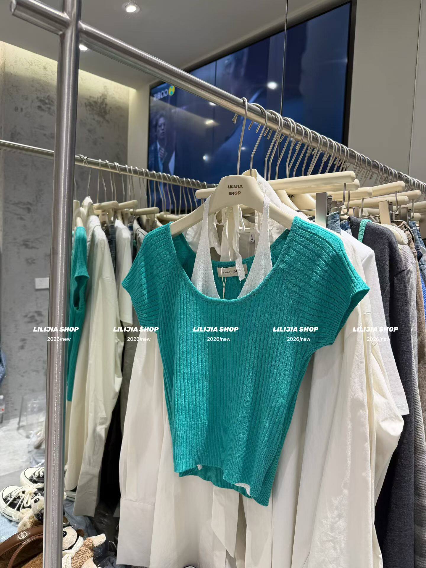 Miss家 2026春装新款撞色假两件短袖针织衫女短款修身显瘦上衣