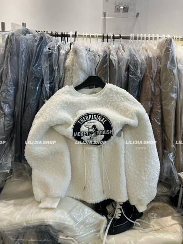 Miss家 2025秋冬新款韩版时尚百搭宽松显瘦羊羔毛卫衣+半身裙套装