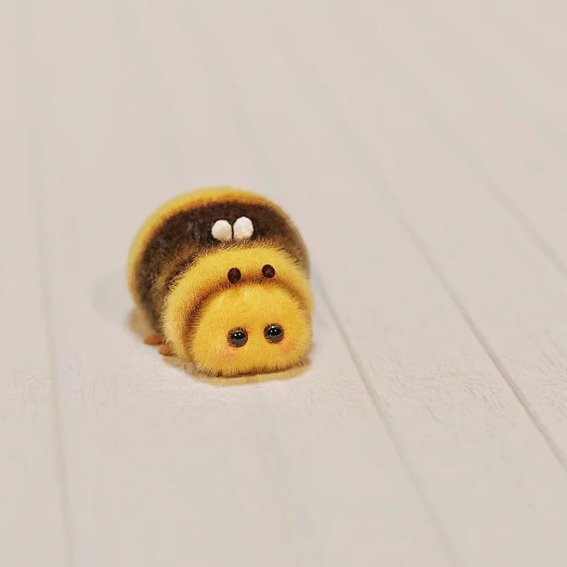 胖胖可爱小蜜蜂毛绒趴趴熊蜂