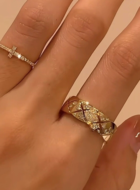 轻奢金色菱格纹戒指女开口可调节