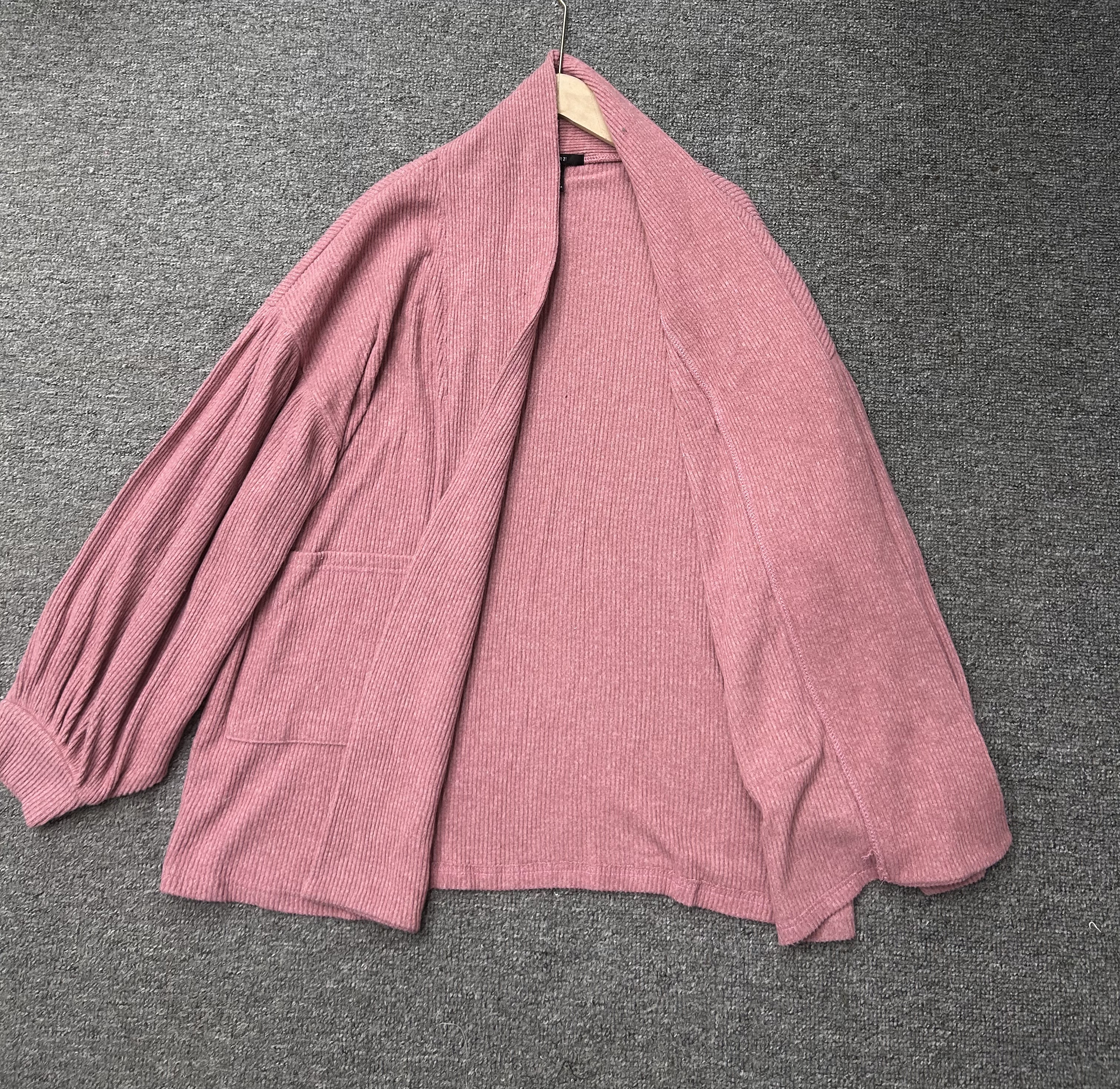 F092秋款原货宽松休闲针织开衫外套女