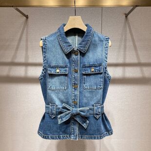 老钱风牛仔马甲2026夏季新款系带收腰翻领单排扣时髦休闲无袖上衣
