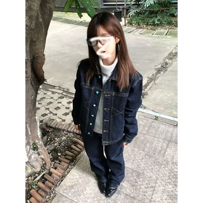 美式复古绿松石纽扣牛仔夹克女秋冬季新款设计感正肩短款工装外套