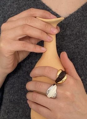 董洁同款巧克力珐琅戒指女小众设计欧美轻奢高级食指戒可调节