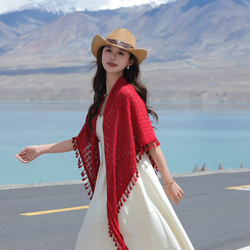 周给给四季镂空民族风披肩