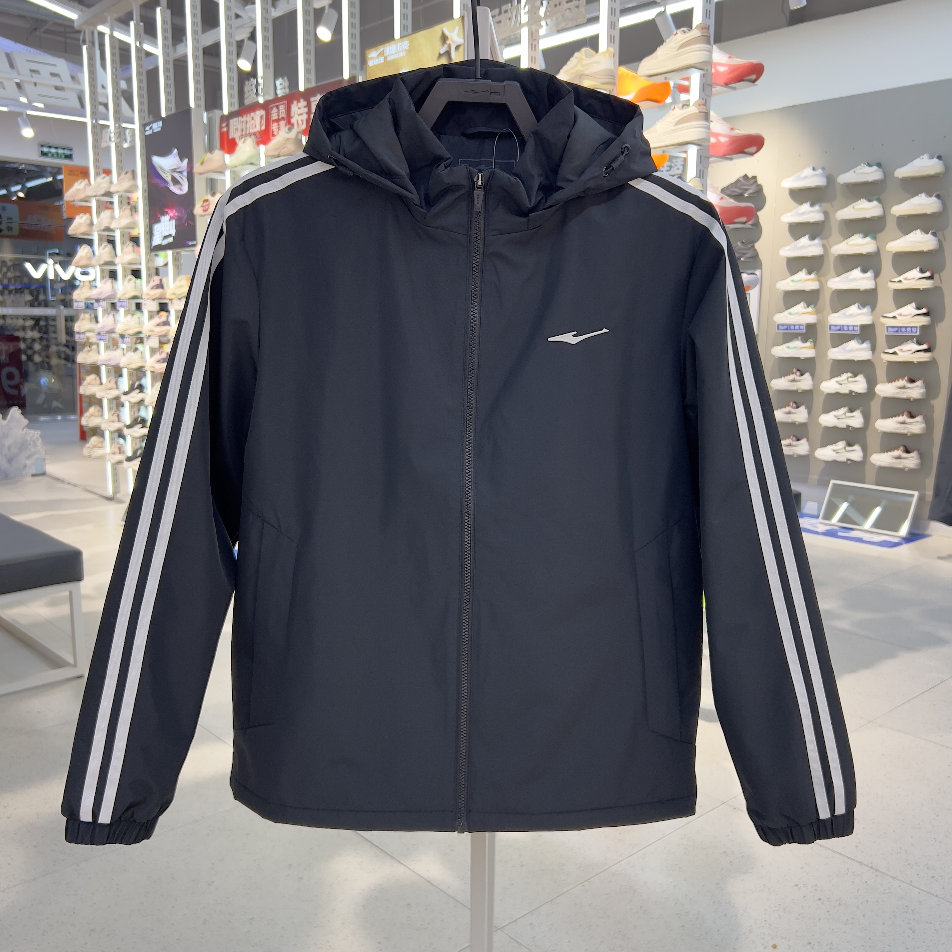 鸿星尔克加绒运动风衣男子2025冬季防风保暖加厚外套11225402157