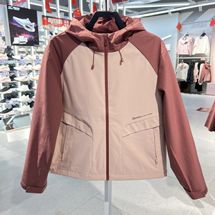 鸿星尔克运动风衣女2025秋季新款防风户外连帽外套女12225301029