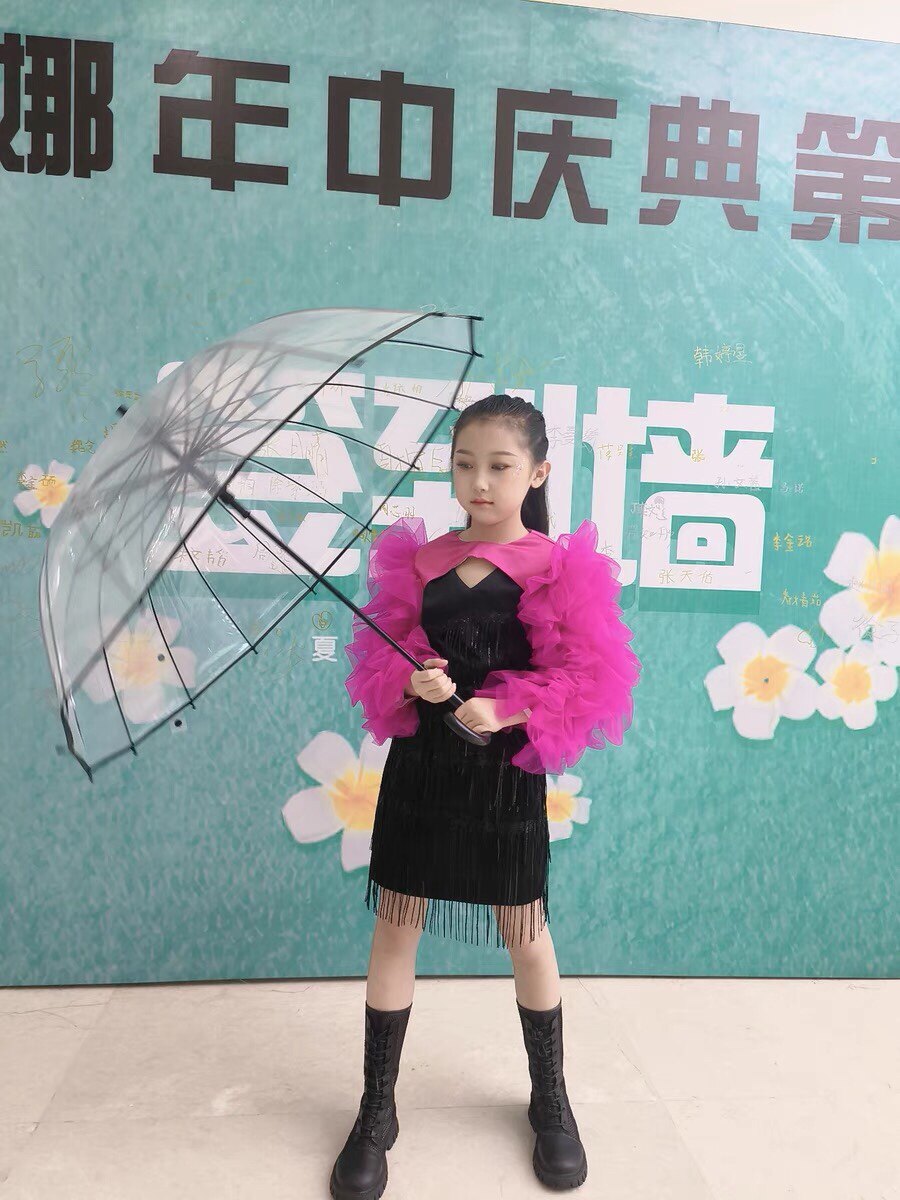 儿童星光乐园潮服少女t台服装秀儿童演出服