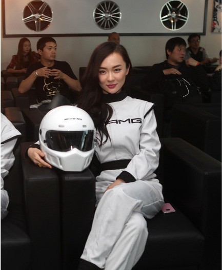 定制设计摩托头盔赛道日活动用