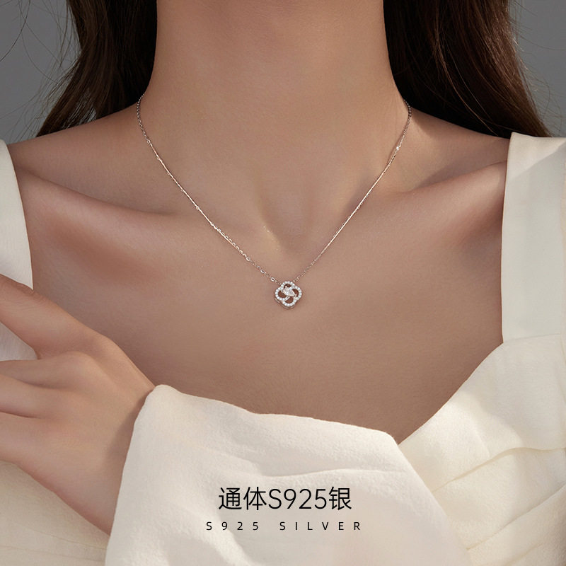 新款S925简约四叶草项链女小众设计感时尚水滴吊坠锁骨链冷淡风