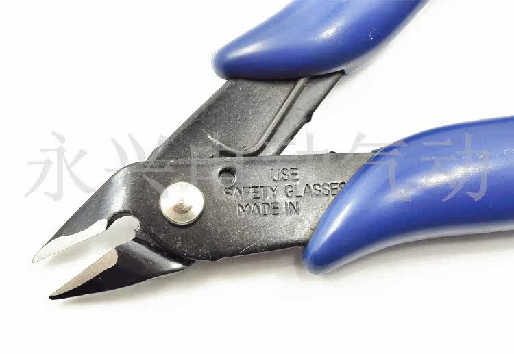 Pince pour réparation vélo - Ref 2310013 Image 3