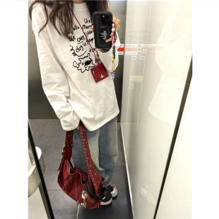 内搭打底衫 t恤女2026超火宽松春秋薄款 复古白色正肩长袖 纯棉美式