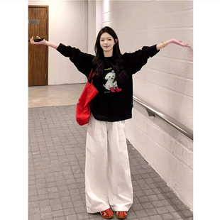 秋季 t恤女2026新款 设计感小众黑色打底上衣 复古正肩长袖 纯棉美式