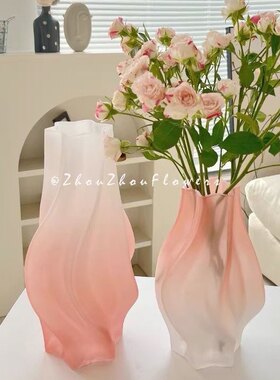 轻奢北欧渐变龙卷风花瓶扭纹磨砂玻璃高贵典雅高颜值插花摆件装饰