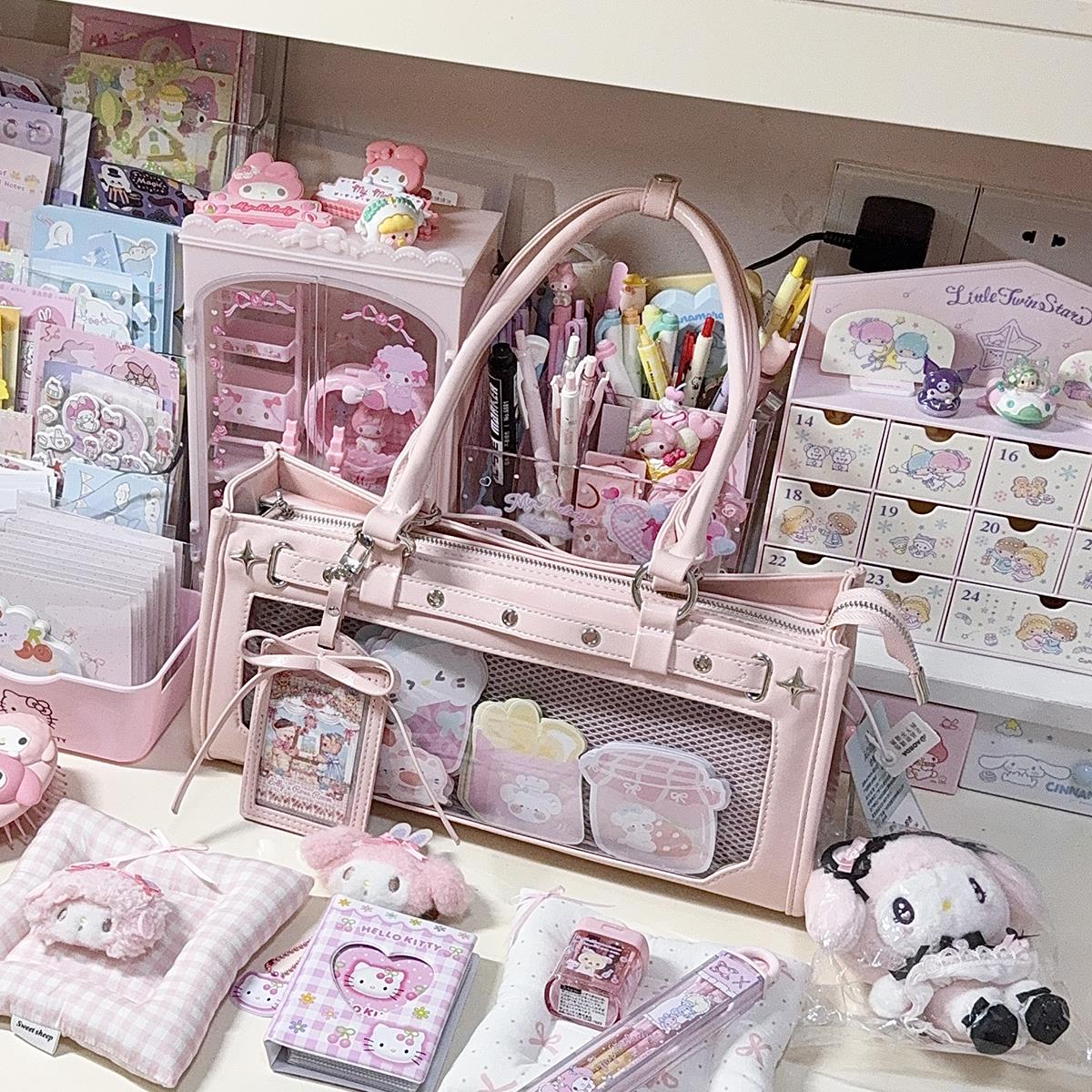 AORDA 二次元外出通勤痛包女单肩斜挎小食量学生党吧唧娃娃收纳包