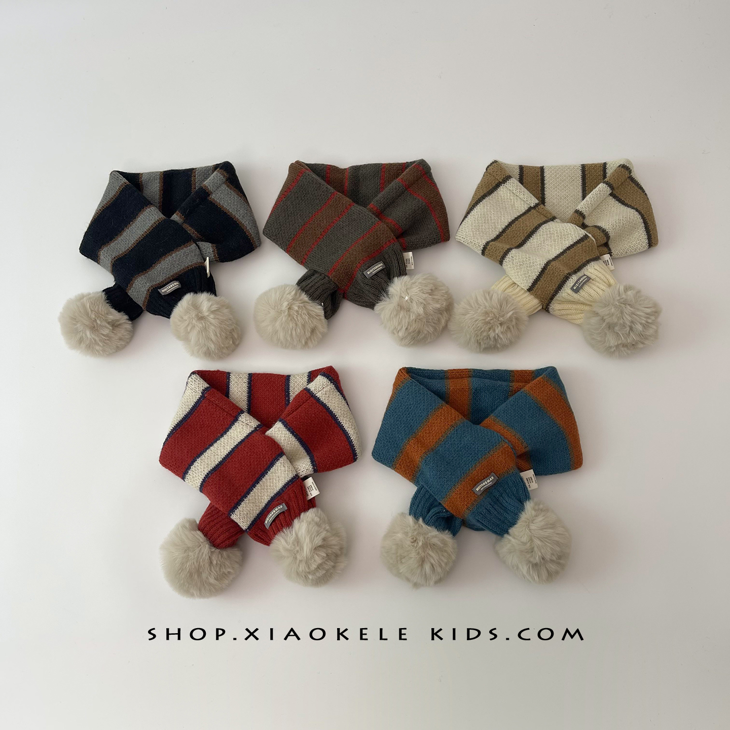 宝宝时尚复古条纹交叉围巾男女童秋冬保暖防寒可爱球球针织围脖潮