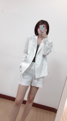 绍兴美代theory亚麻现短裤西装
