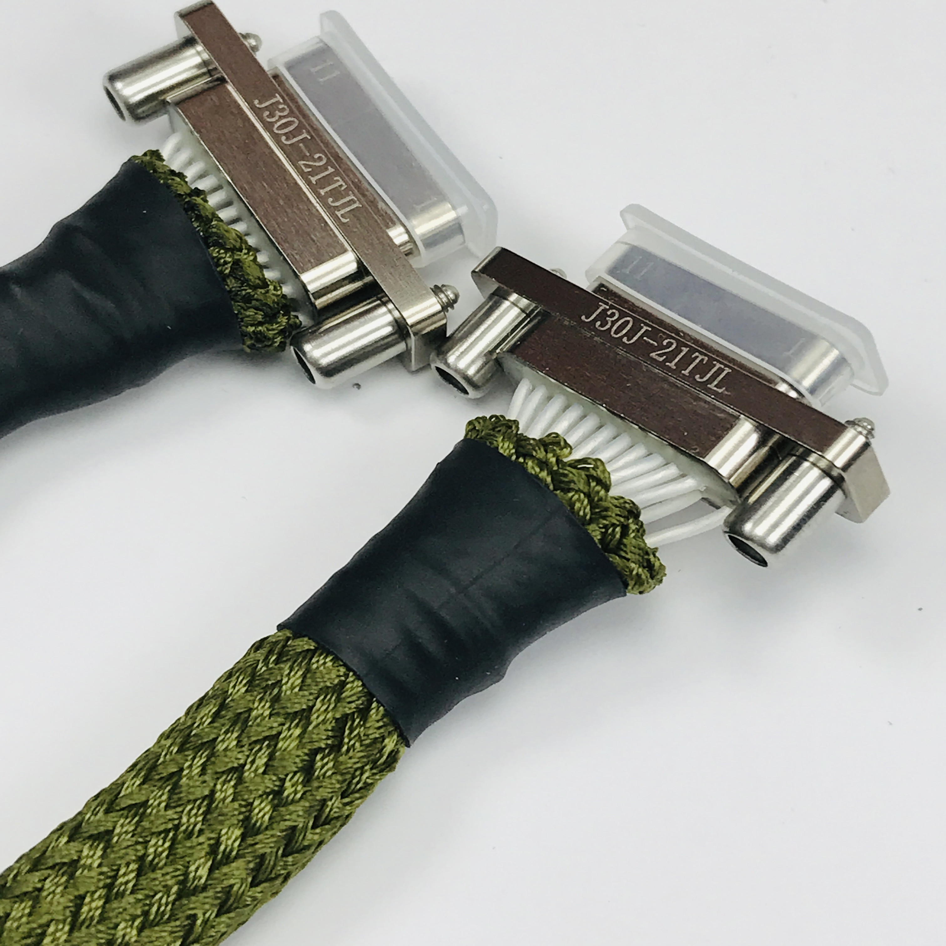 J30JA系列连接器双头J30JA-37TJ-1.5M带屏蔽层绿色锦纶丝绦接插件
