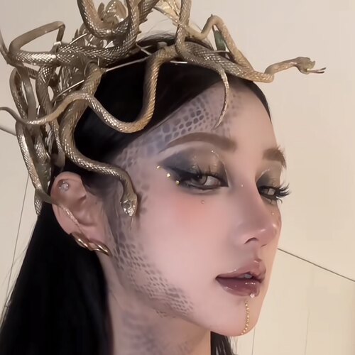 美杜莎万圣节吓人女妖夸张恐怖头饰COS仿真蛇形搞怪装扮道具狂欢
