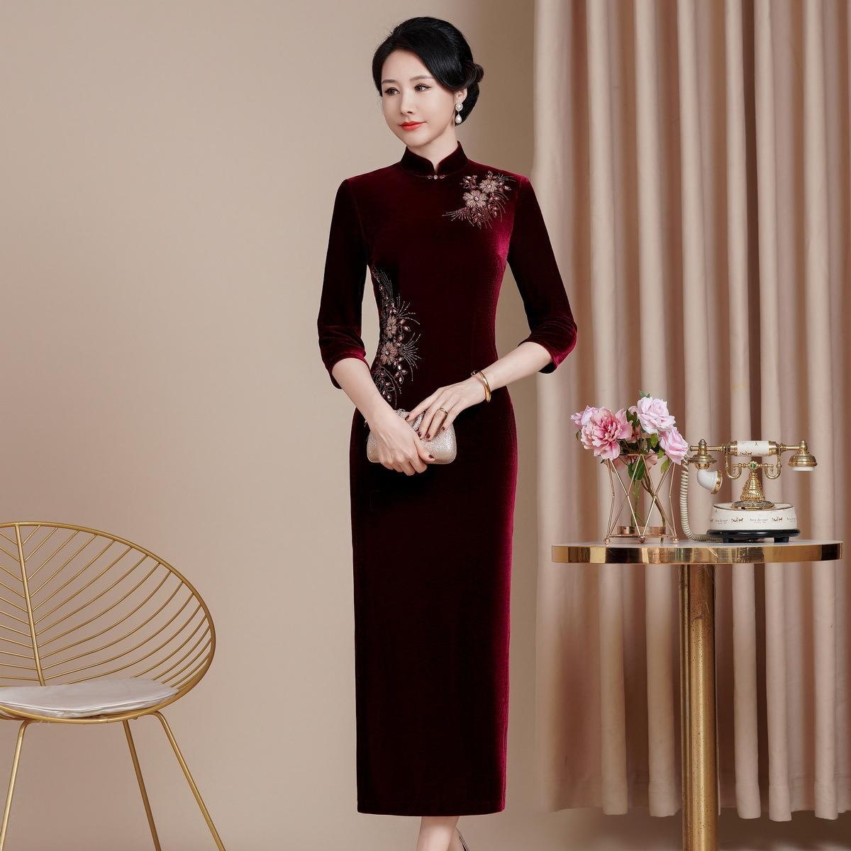 新款丝绒旗袍修身长款敬酒服 中老年喜婆婆礼服 秋冬旗袍女感