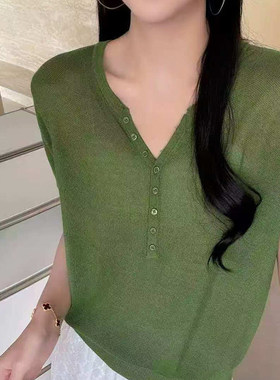 绿色V领短袖针织衫女薄款钮扣上衣宽松T恤正肩凉感休闲百搭上衣