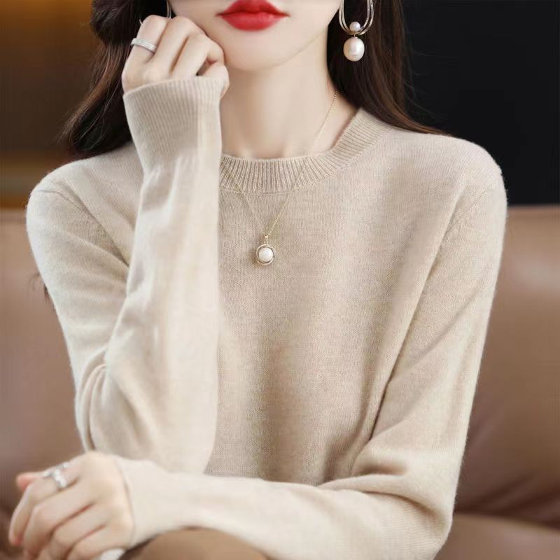 2025秋冬新款软糯衫女低圆领宽松显瘦毛衣百搭羊毛针织打底衫