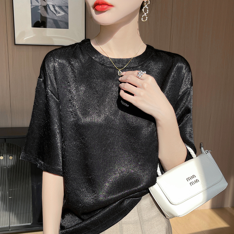 法式轻奢名媛风缎面褶皱圆领打底衫女2025新款优雅质感短袖T恤衫