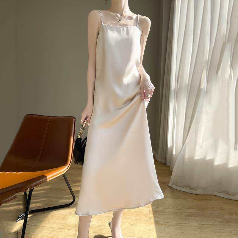 法式醋酸缎面吊带连衣裙女