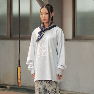 ISTKUNST22春夏新款卡通兔印花圆领套头浅色宽松休闲长袖T恤男女