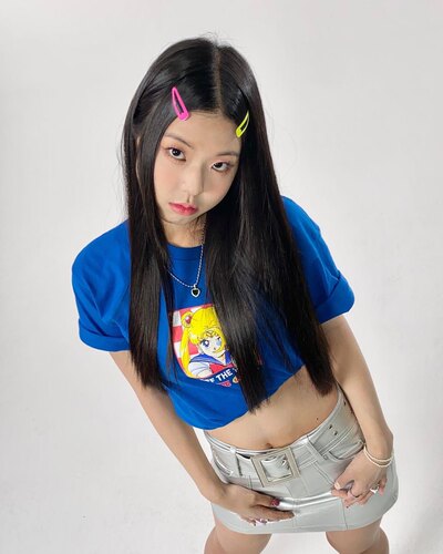 badee22春未来辣妹半身裙