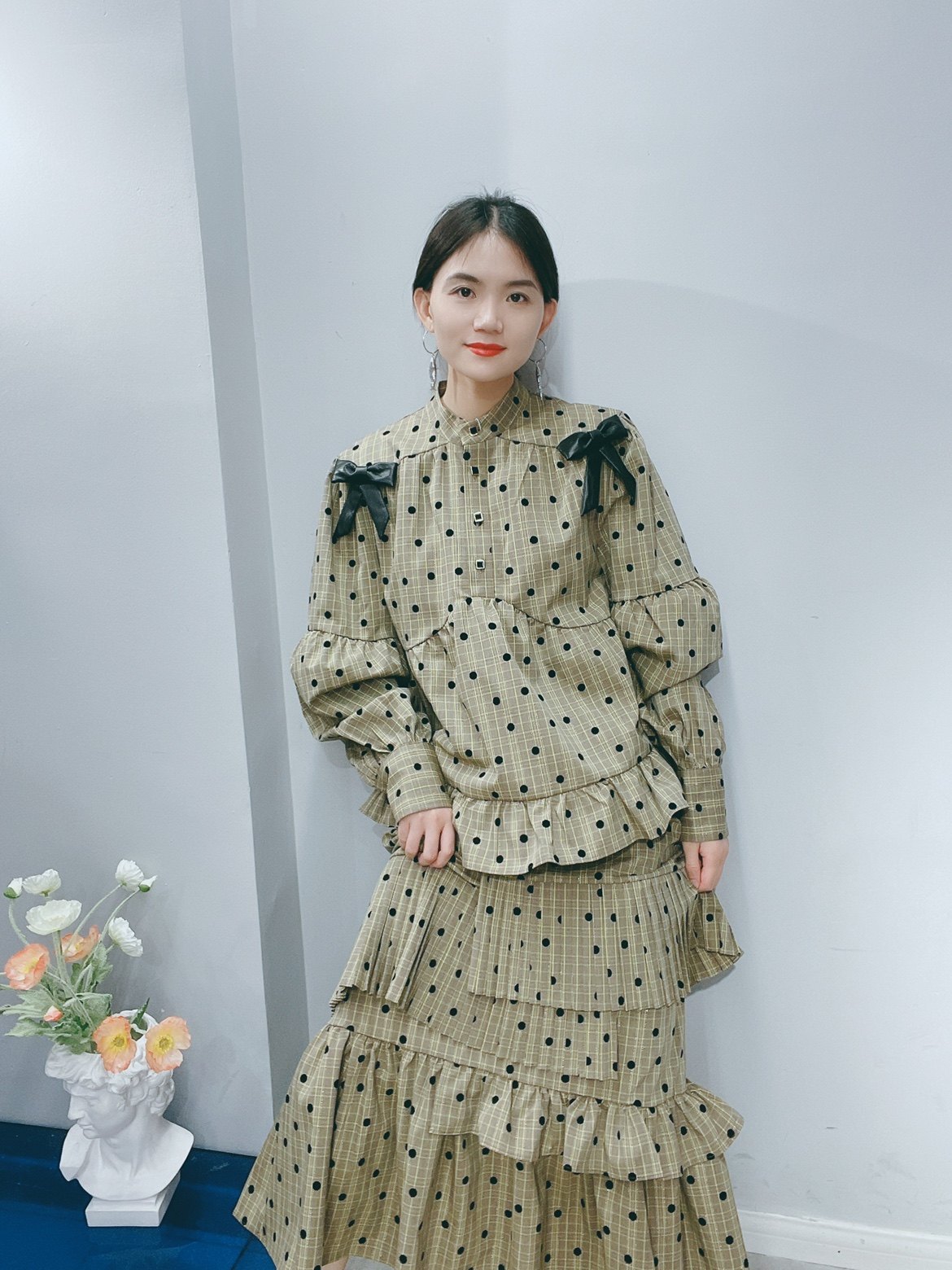 荷叶淑女聚酯碎花、纯色