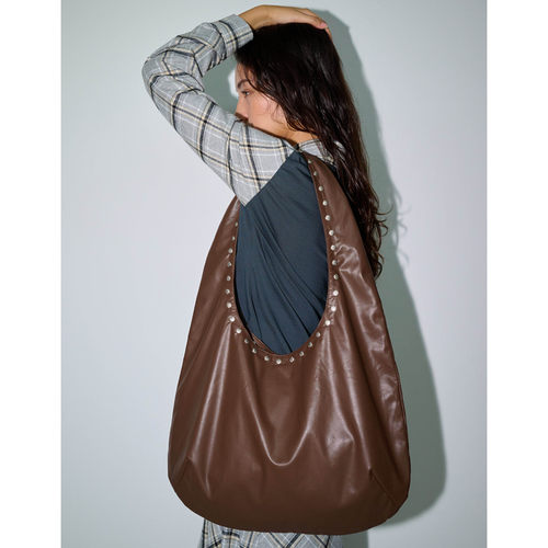 黑棕现货Polysooem 25秋朋克铆钉大容量单肩包简约腋下包韩国代购